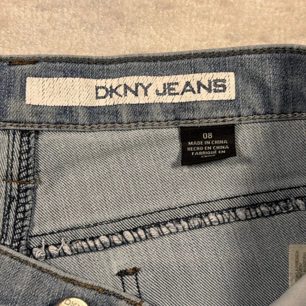 DKNY Jeans Bleecker Boyfriend Light Wash Denim Jeans Size 8‎